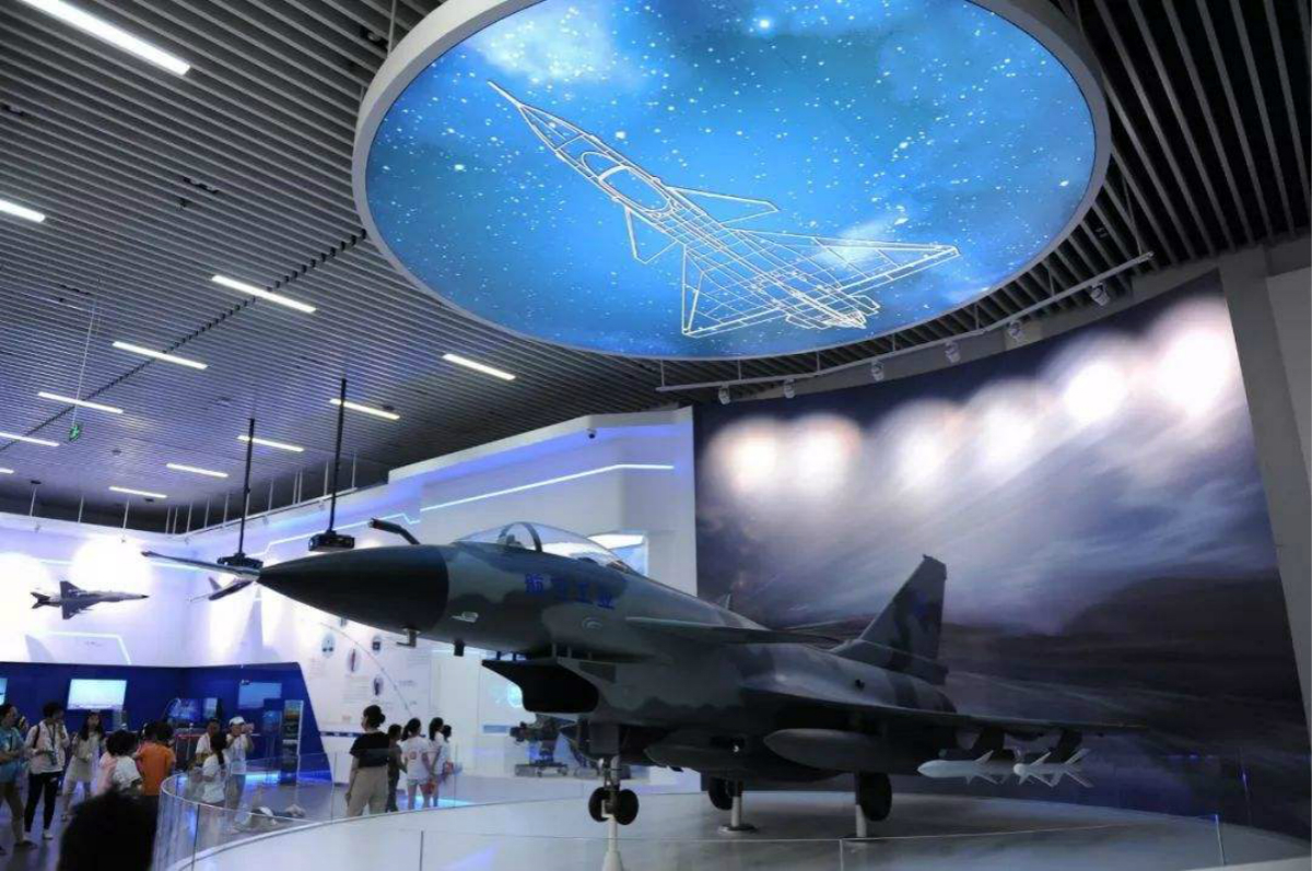 军事主题展厅规划设计施工 — 曼斯特科技